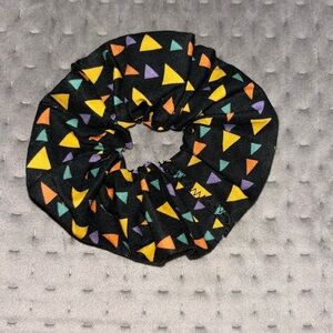 Multi colored triangle scrunchie